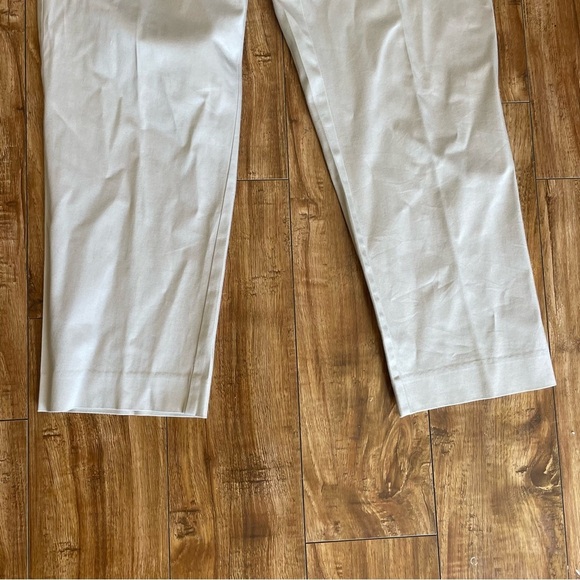 ANN TAYLOR Women’s Tan Capri Signature Fit Low on Waist Pant Size 4 - Picture 6 of 9